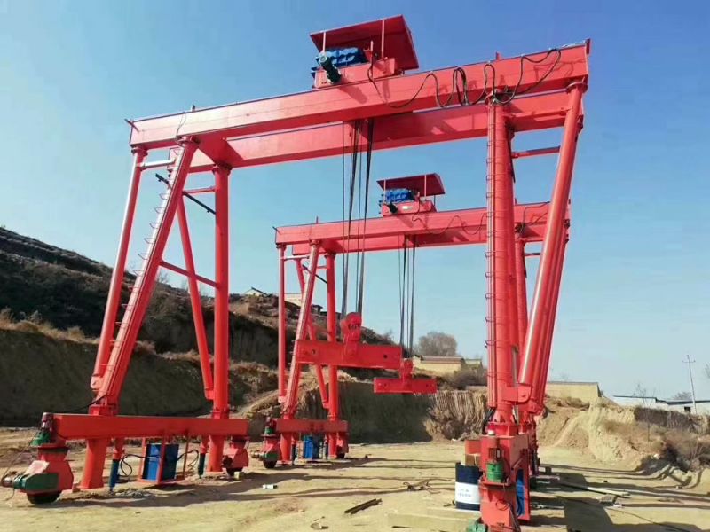 輪胎式門式起重機(jī)